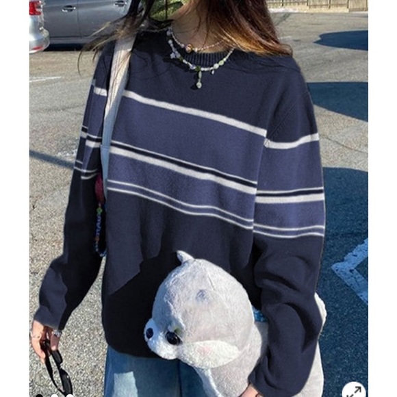 Blue and white women’s sweater - Picture 3 of 3